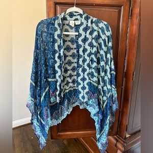 Flowy kimono/cover up